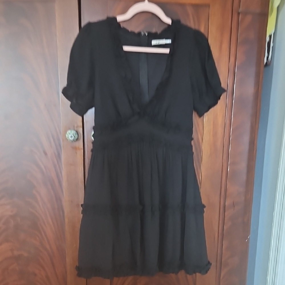 miami Black Short Tiered V-Neck Dress